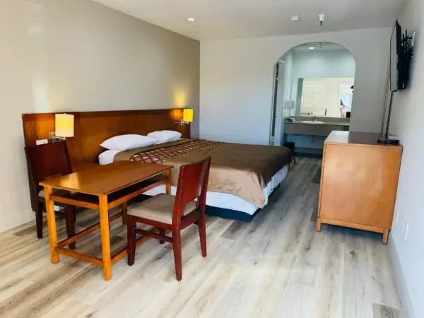 Inn de Morgan Hill 4